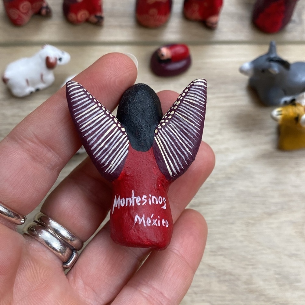 Hand Painted Mini Nativity - Picture 5 of 5